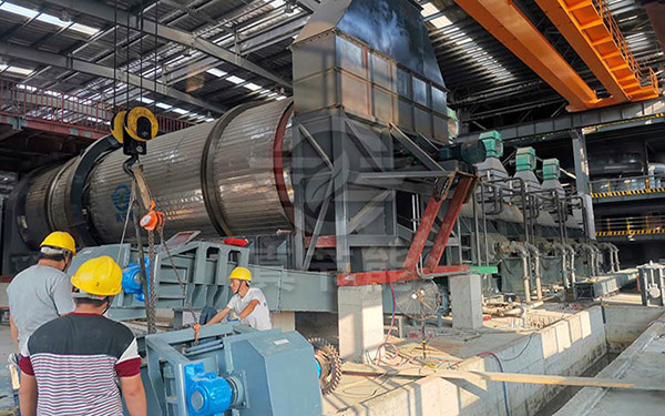 三級多回路污泥干燥設(shè)備現(xiàn)場